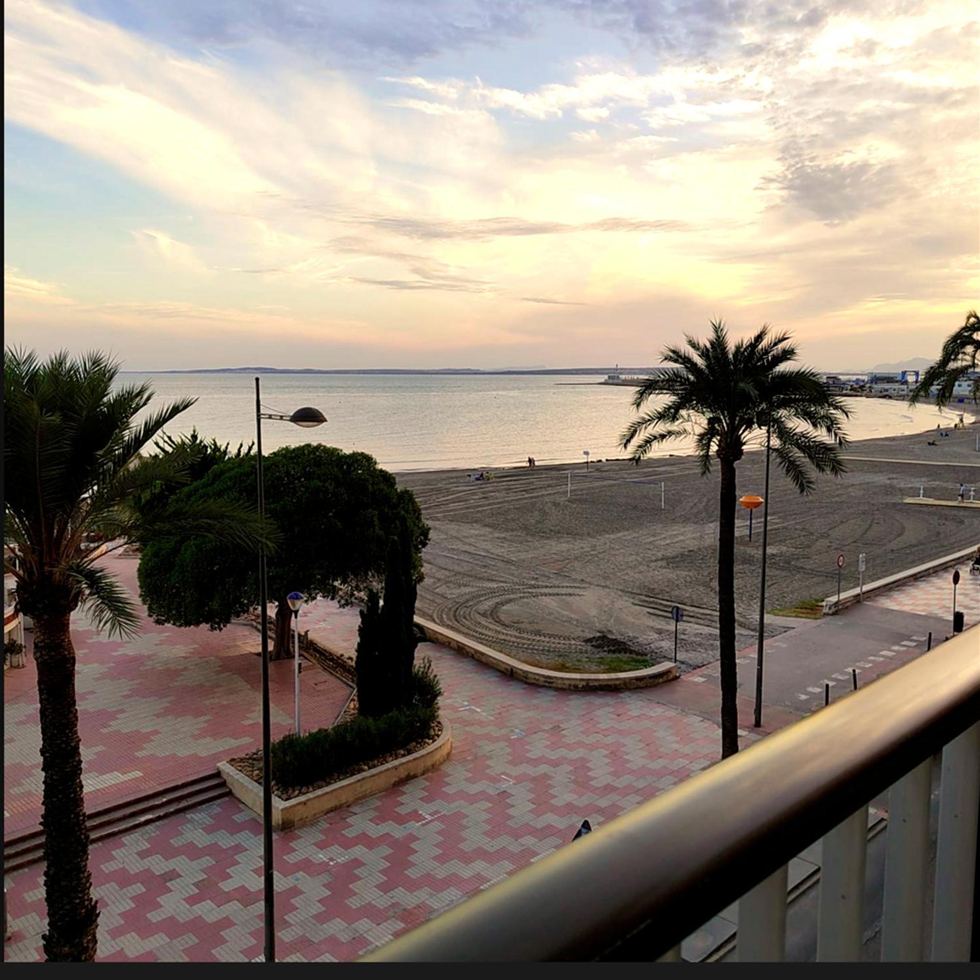 Apartamento Santa Pola Primera Linea De Playa Luaran gambar